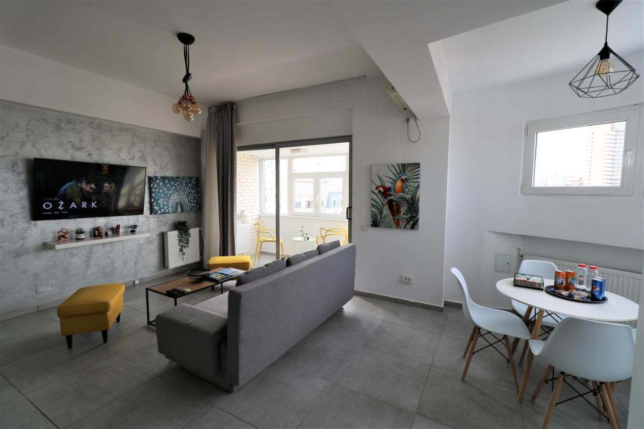 Serenity Heights Apartment: A Panoramic Haven Near Old Town - Free Minibar Bukurešť Exteriér fotografie